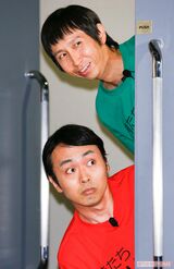 映画『クリーピー　偽りの隣人』公開直前イベントでのアンガールズの2人（'16年6月）