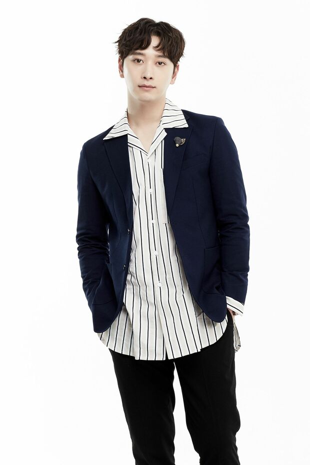 CHANSUNG　チャンソン 1990／2／11　みずがめ座　B型