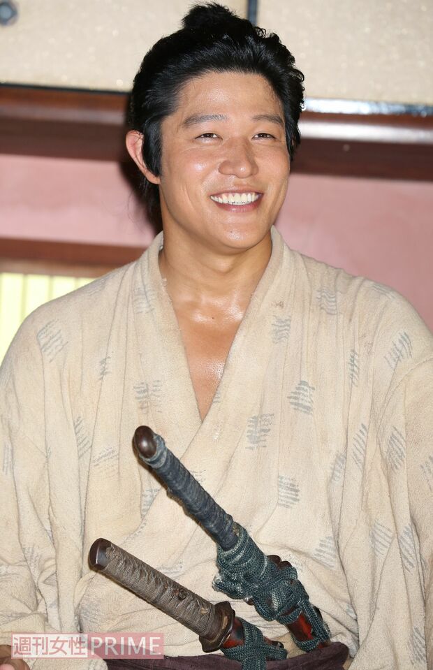 鈴木亮平　撮影／坂本利幸