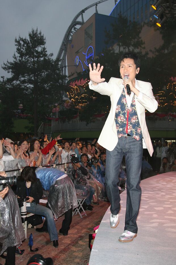 郷ひろみ（2008年）