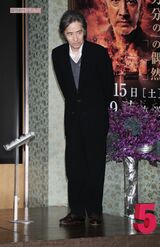 2012年12月、ドラマ『十万分の一の偶然　熱い空気』制作会見に出席した田村正和さん