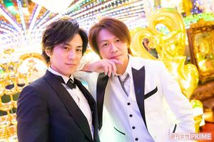 『愛本店』代表の壱さん（左）と城咲仁（右）　撮影／矢島泰輔