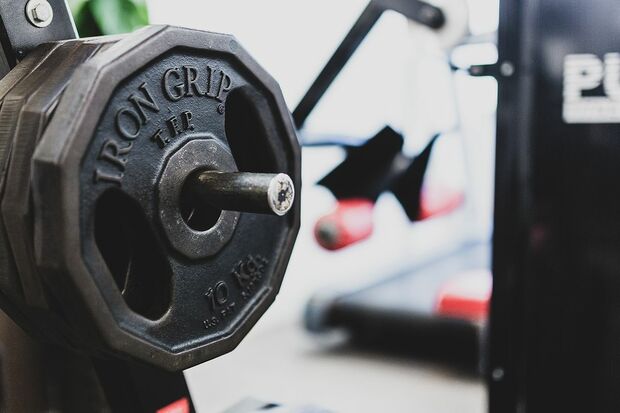 カラオケを簡易ジムスペースとして貸し出す店舗も　※写真はイメージです