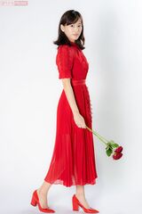 綾瀬はるか　撮影／佐藤靖彦