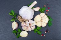 にんにくは最強の食べ物? 牛乳を飲むとよく眠れる? 噂の検証 by管理栄養士