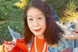 メイクばっちりの初山容疑者(知人提供)