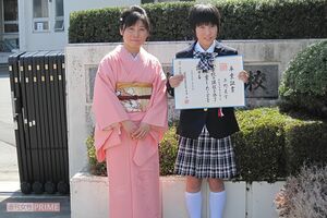 小学校の卒業式にて。想像するだけで涙があふれた娘の旅立ちだったが、いざ迎えたその日は、笑顔で新たな門出を祝福