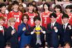 『FIVBW杯バレーボール2019』イベントに参加したジャニーズWESTと日本代表チーム