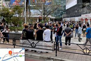 渋谷駅のストリートビューに映り込んだLilかんさい