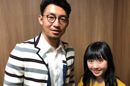 元阪神・鳥谷敬選手とのツーショット（本田望結公式インスタグラムより）