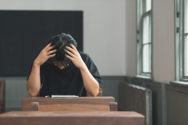 奨学金地獄に「話しづらいから」と誰にも相談できず、内に秘める学生も(画像はイメージです)