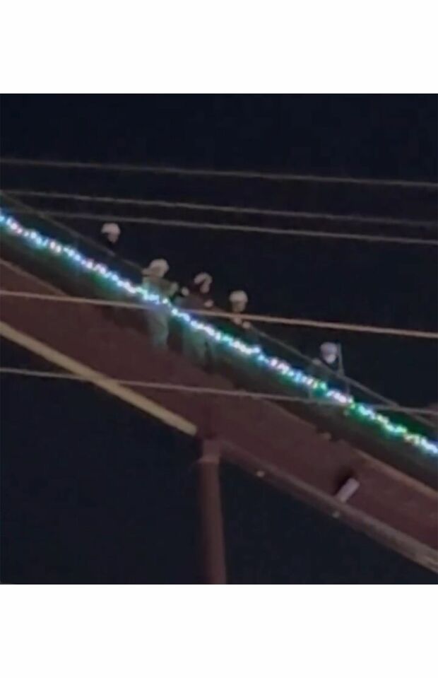 緊急停止から約1時間半後に避難が終了（SNS上で拡散された動画より）