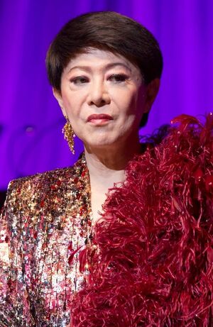 前事務所と裁判中の美川憲一、イメージダウンで仕事激減か