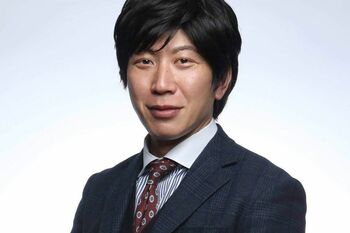 年齢より若くみえる高橋容疑者（SNSより）