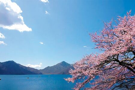 「日光市・中禅寺湖」