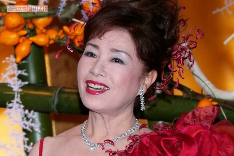 認知症で介護生活を送る五月みどり「病気さえなければ、もっと歌や演技を」実妹が明かした現況と“今後のお金の不安”