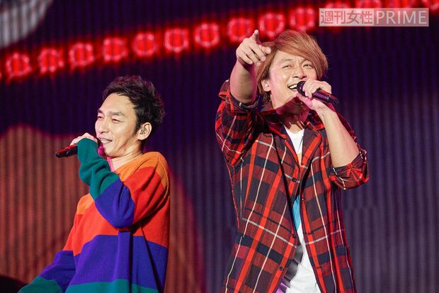 「お客さんを前に生でパフォーマンスするっていうのは、僕らにとっては原点なのかなって改めて思った」と草なぎ。ファンミーティング『NAKAMA to MEETING_vol.1』では、号泣するファンの姿も