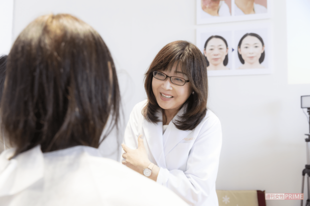 かづきさん自身がいつも明るい笑顔で患者の心に寄り添い、親近感がわくような話し方で懐にスッと入り込んでいく姿が印象的だった(撮影/矢島泰輔)
