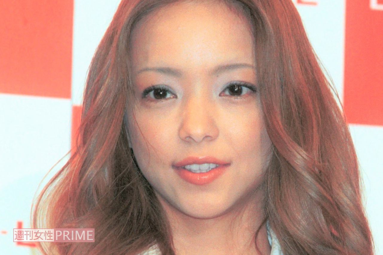 安室奈美恵さんのグッズが続々発売、最後となる“デビュー30周年