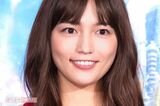 川口春奈、“シミが目立つ”顔写真をSNS投稿して「た…