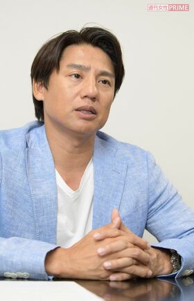 取材に答えるバルセロナ五輪・銀メダリストの池谷幸雄氏