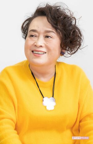 渡辺えり　撮影／佐藤靖彦