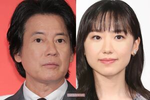 写真左から唐沢寿明、芦田愛菜