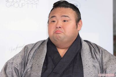 元大関・貴景勝の湊川親方「お肌ツルツル、新弟子みたい」40キロの減量の激変姿に騒然、現役時代の鬼表情の…
