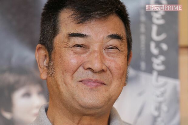 デビュー70周年を迎える小林旭のディナーショーは、プレミアムシートにプレゼントがつく