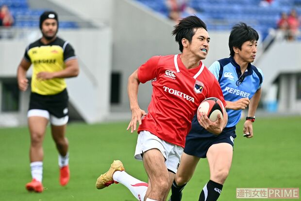 『ノーサイド・ゲーム』のワンシーン