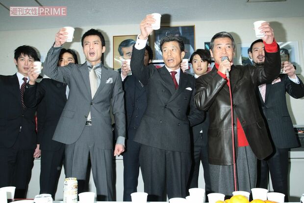 石原プロ新年会の様子（2009年）