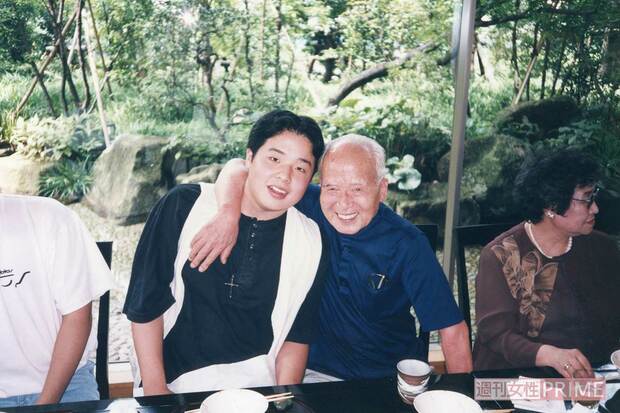 中学生の古市さんと尊敬する祖父・泰治さん