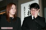ジャガー横田の母の通夜にて涙を見せる夫・木下博勝氏
