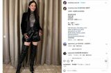 黒のジャケットに黒のショートパンツ、ニーハイとロングブーツをコーディネートした姿を披露したビビアン・スー（本人のインスタグラムより）
