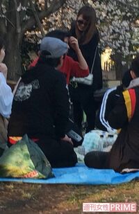 アレクサンダーと川崎希夫妻