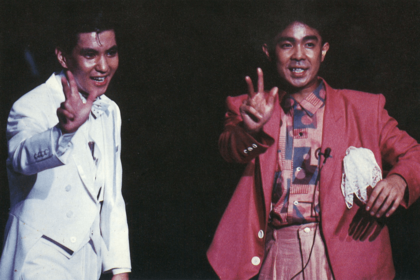 『おすまし』は満員御礼の人気舞台に