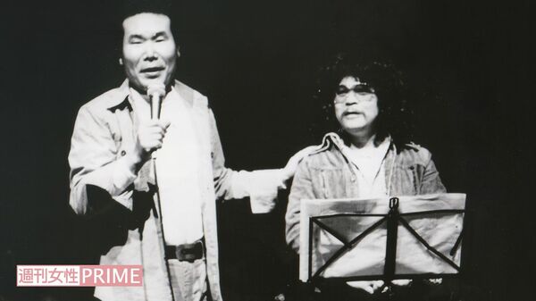 佐藤蛾次郎のコンサートで挨拶をする渥美清さん（'75年）