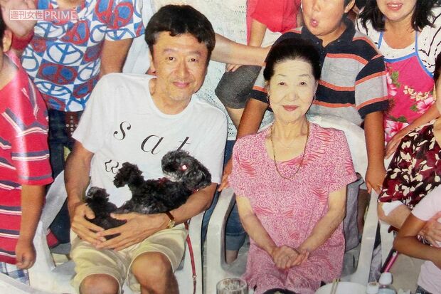 2012年に海の家で。震災で人が減った茅ヶ崎市に、桑田佳祐を呼んだところ来てくれたそう