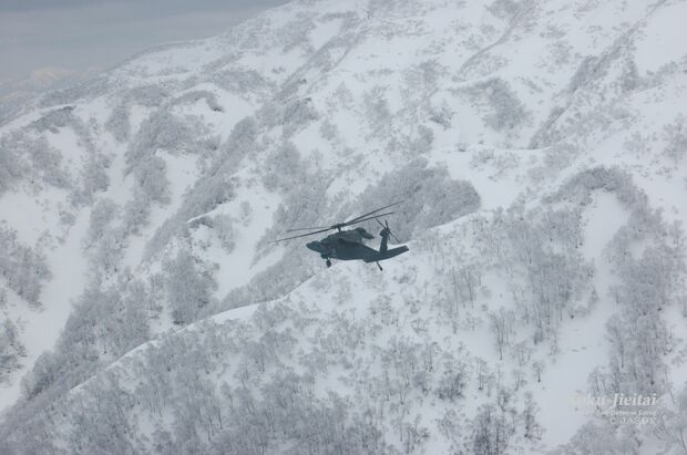 ドラマ第1話のような、雪山での救助活動も航空救難団の役目のひとつ（航空自衛隊公式HPより）