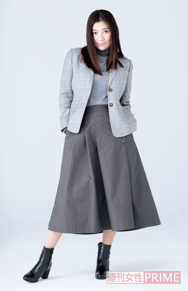 篠原涼子　撮影／高梨俊浩