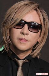 YOSHIKI