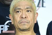 松本人志も「めちゃくちゃ腹立つよね!」と指摘する、ガラガラなのに隣に来る「トナラー」を突き止め直撃!…