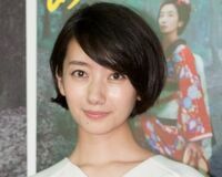 朝ドラが好調の波瑠 小さなころはおてんばで暴れん坊だった