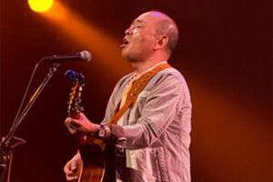 歌もできる山本裕之