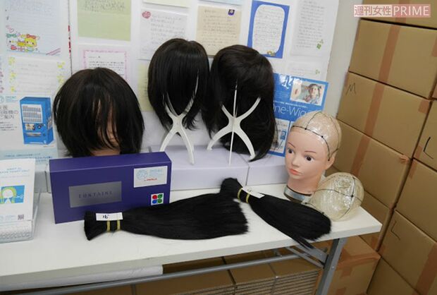 4・医療用ウイッグは、子ども本人の頭の型をとったあと、オーダーメードで作られる