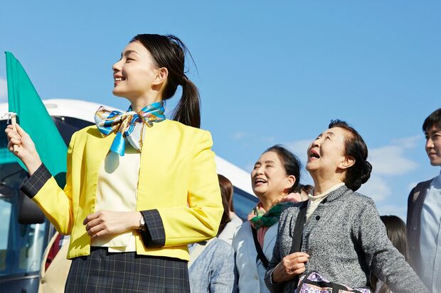 「全員ひとり参加のツアーでは、みなさん驚くほど早く仲よしに」と松村さん