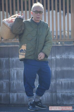 おそらくカメラに気づいた所ジョージ('20年2月)