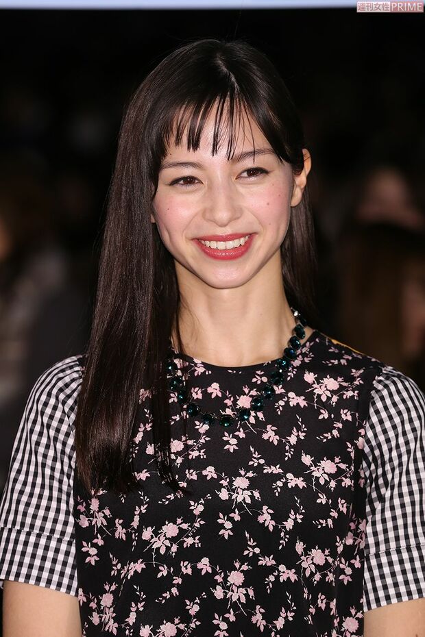 閻魔大王の娘役もこなせる規格外の頭身を持つ。中条あやみ