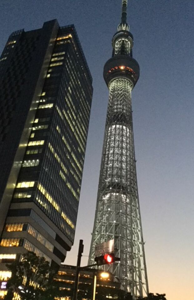 東京スカイツリーと商業施設・ソラマチ