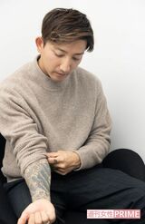 タトゥーを見せる後藤祐樹さん